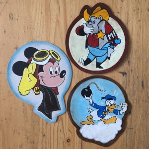 Patches: Links: Pilot M.; Rechts oben: 36th Military Police Ft. Lawton, WA; Rechts unten: USAF 531st Bomb Sqdn…