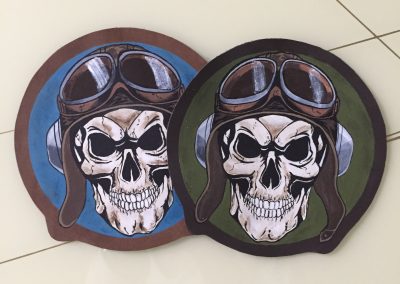 Totenkopf mit Pilotenmütze