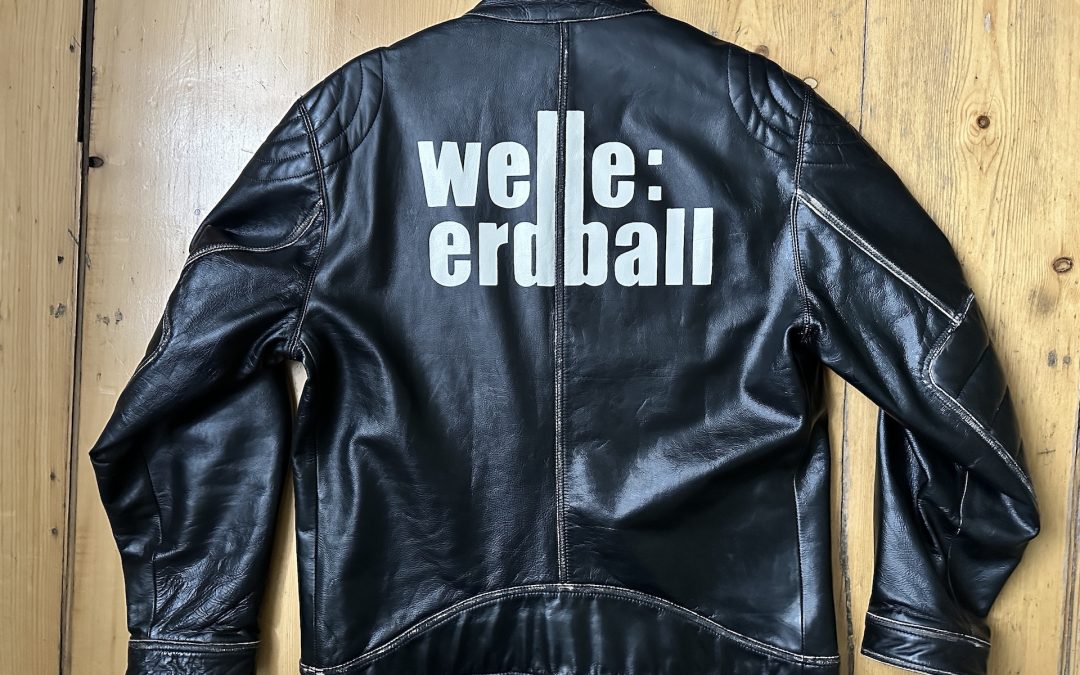 Fan Jacke Welle